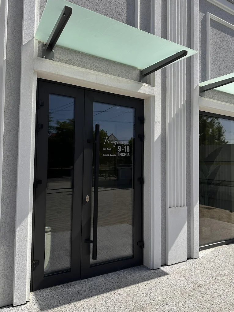 Clinica XMEDICAL Suceava - Intrare